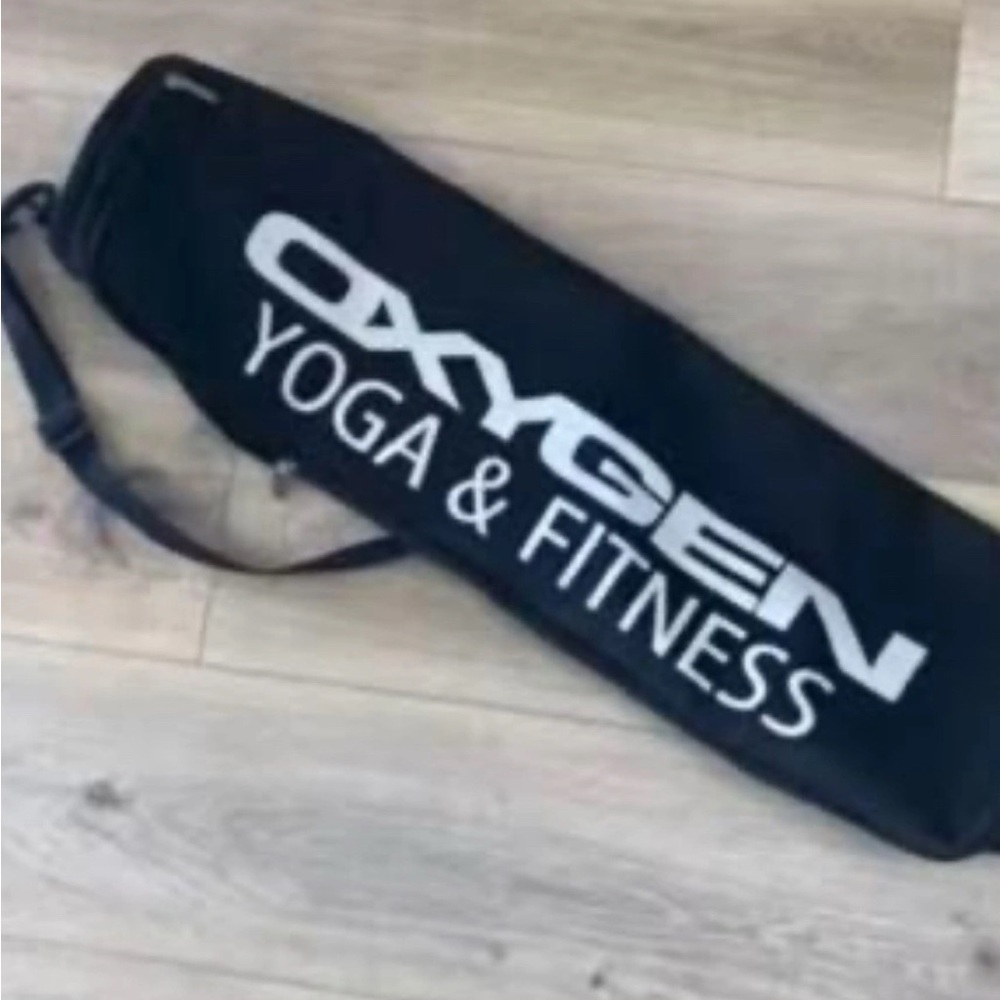 Oxygen Yoga & Fitness Black Bag